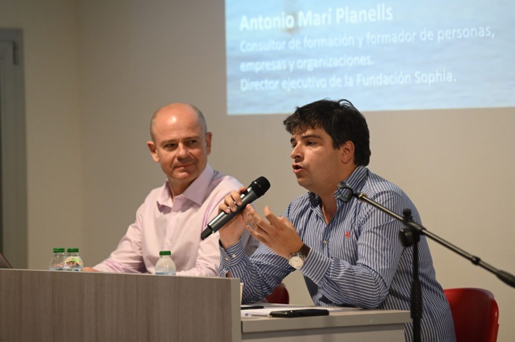 Antonio Marí Planells, director de la Fundación Sophia y Antonio Frau Salas, presidente Esade Alumni